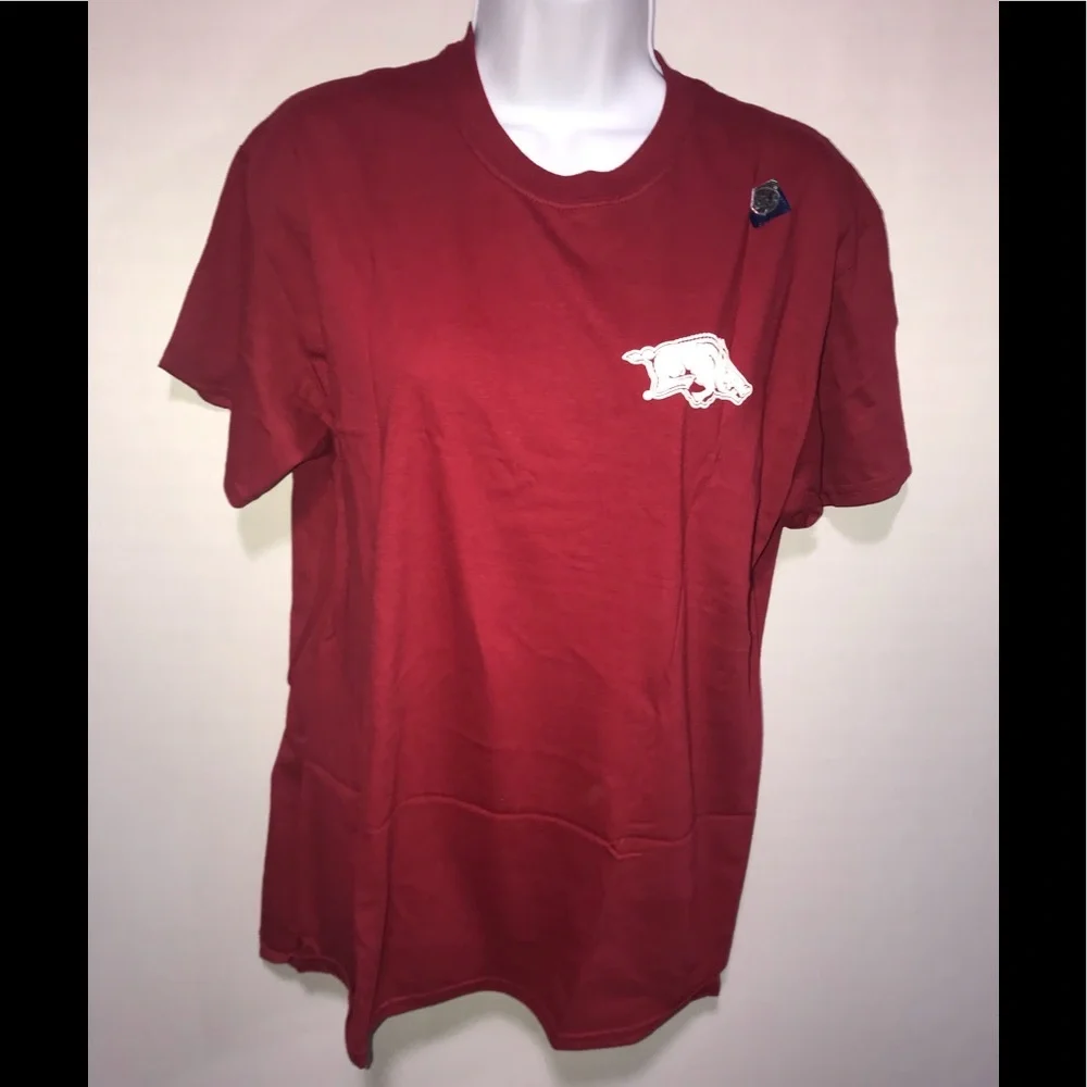 Arkansas Razorbacks T-Shirt Size Med - Picture 1 of 3